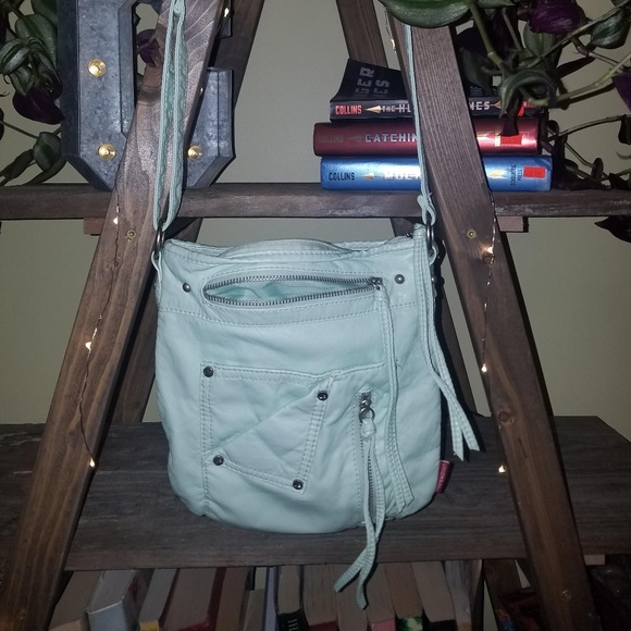 UNIONBAY Handbags - Union Bay Green/Mint Cross-Body Purse UNIONBAY Handbags - Union Bay Green/Mint Cross-Body Purse